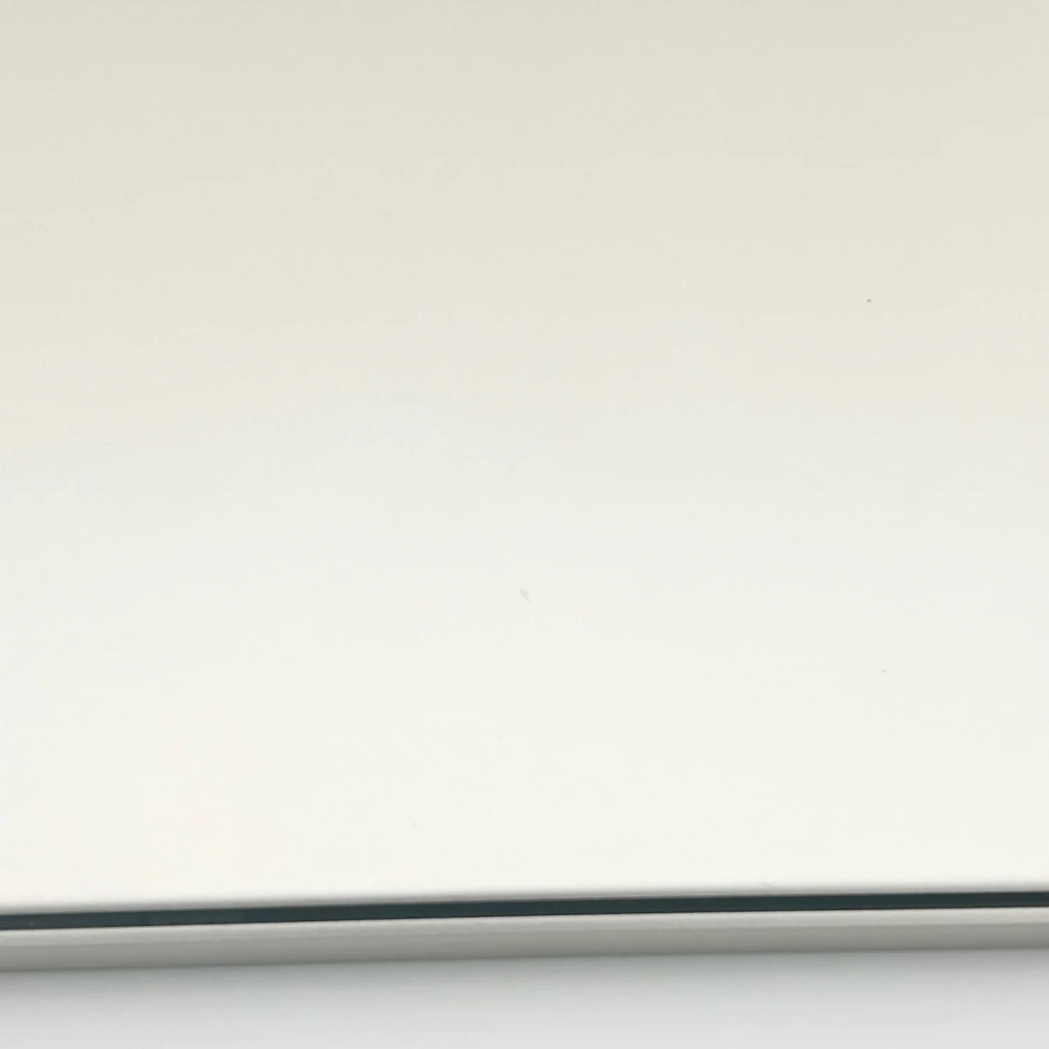 2022 Apple MacBook Air 13.6" M2 8C GPU 3.5GHz 8GB RAM 256GB SSD MLY13LL/A - Image 15