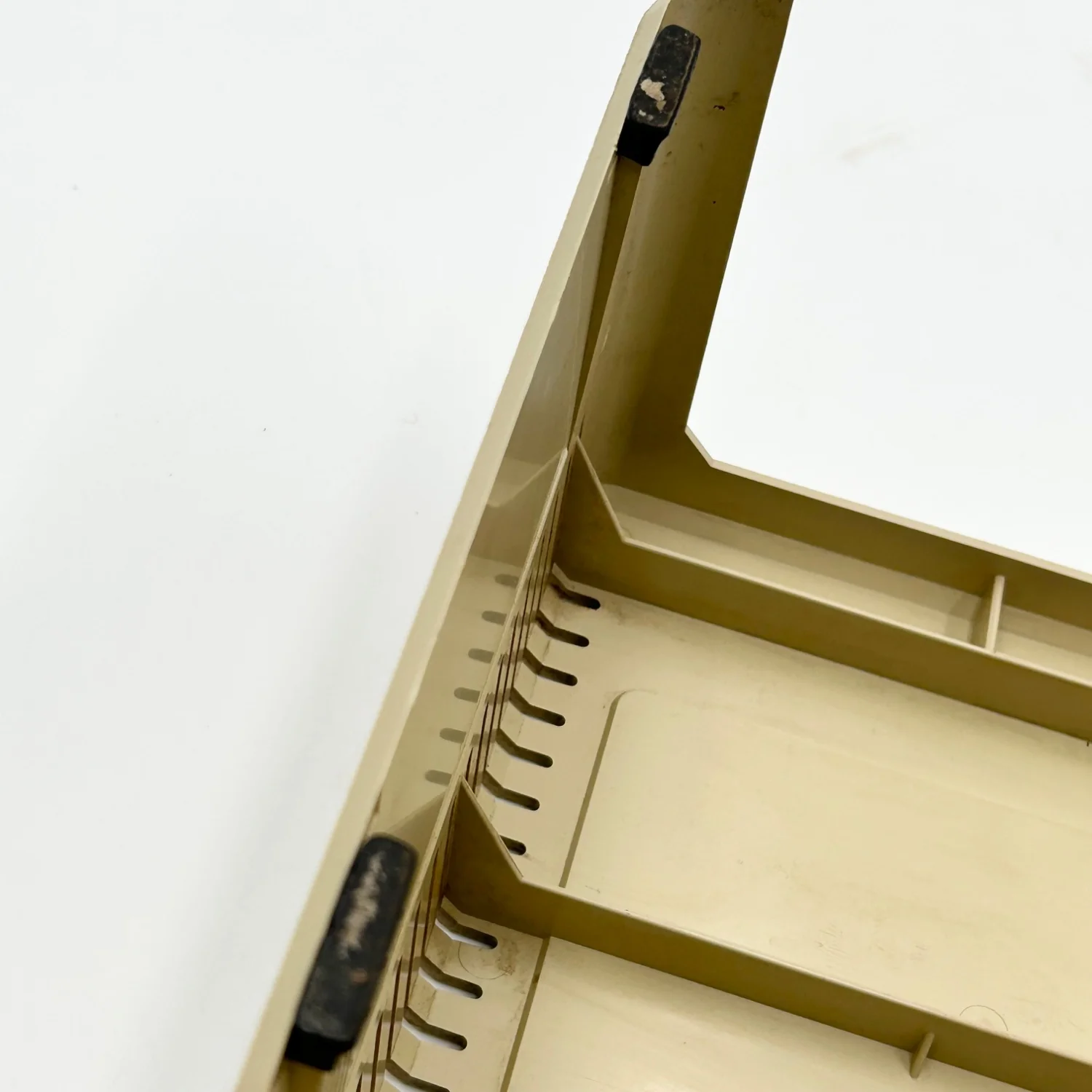 Apple II Stand for Monitor III 815-0540 REV. A - Image 10