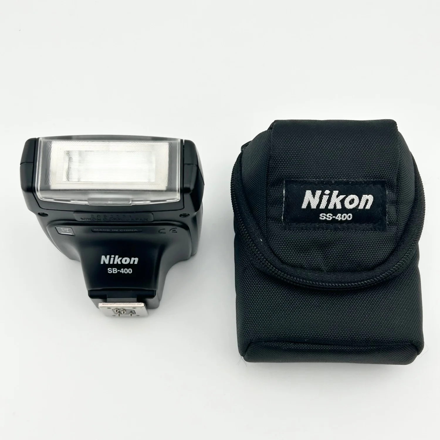 Nikon Speedlight SB-400 Camera Flash - Image 9