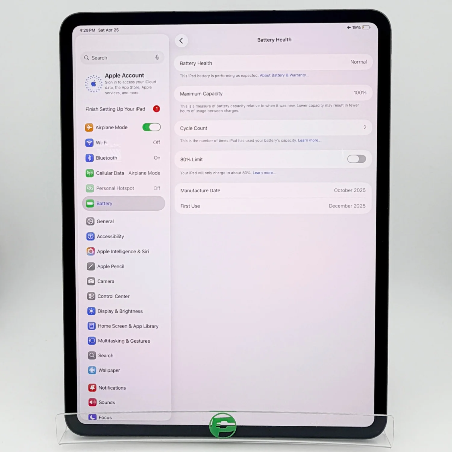 Unlocked 
Apple iPad Pro 13" M5 256GB Space Black ME7W4LL/A - Image 8